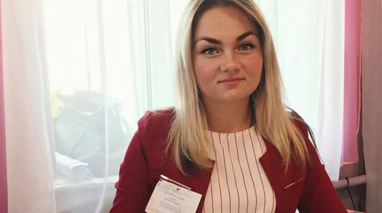 На одній з виборчих дільниць Старокостянтинова працюють ті, хто голосує вперше