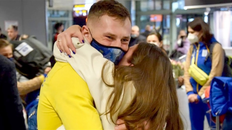 Спортсменів, що повернулись із олімпіади зустрічала делегація із Сум