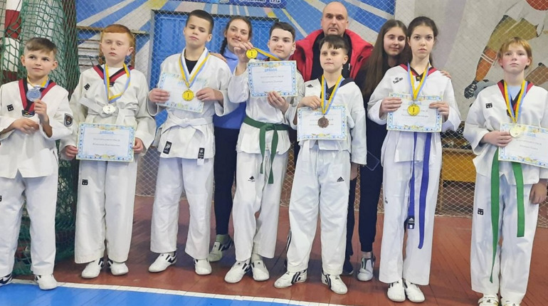 Упевнена перемога: юні тхеквондисти зі Старокостянтинова знову серед перших