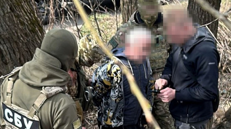 Наводив бомби на Сумщину. СБУ затримала «ексрегіонала» за підозрою в держзраді