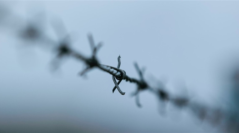 Що робити, якщо хтось з близьких потрапив у полон росії: відповіді на вісім питань