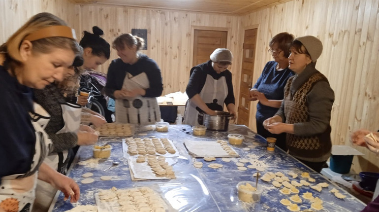 «Вареничний батальйон» у Фастові відправив понад 1000 кг вареників на передову
