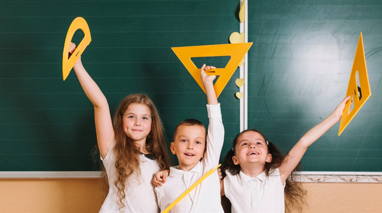 Зброя, петарди і навіть інструменти: уряд опублікував перелік предметів, заборонених у школах