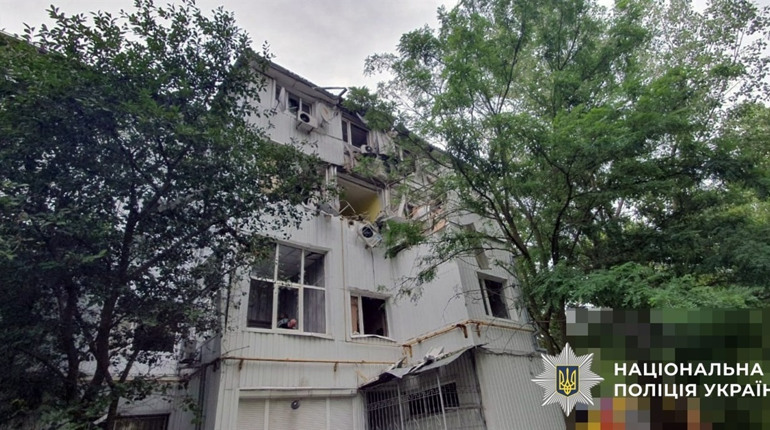 Ворожі обстріли Херсонщини: окупанти завдали ударів з артилерії та застосовували БпЛА різних типів