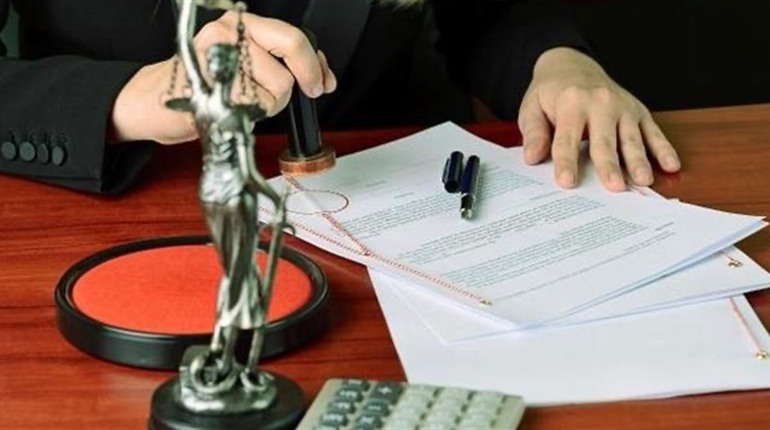 Нотаріальне обслуговування населення: до кого звертатися великобурлучанам?
