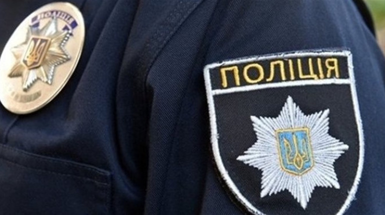 Переяславець поскаржився на сусіда, який викачував нечистоти прямо на вулицю: хроніка поліції