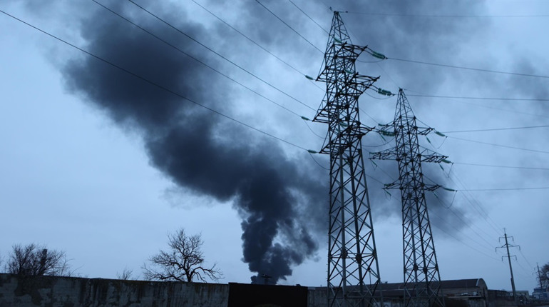 На Хмельниччині тривають погодинні відключення: енергетики пояснюють ситуацію