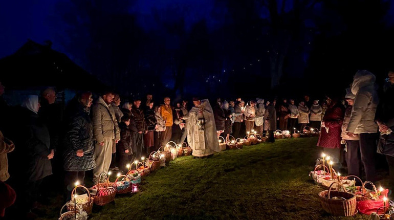 Великдень на Кагарличчині та Ржищівщині у 2026 році: молебні і освячення кошиків. Фото та відеоогляд