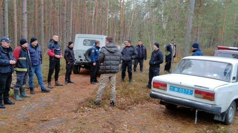 Володимирецькі рятувальники долучилися до пошуків зниклої в лісі жінки