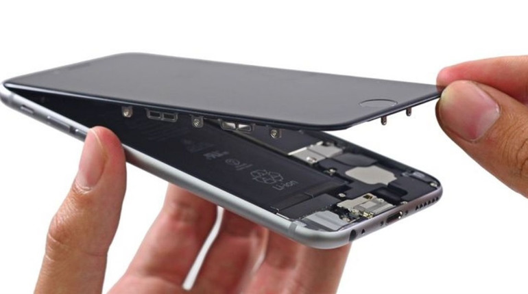 Чому не працює сенсор iPhone?