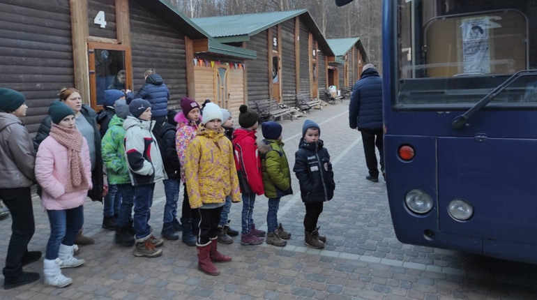 Різдво вдома: діти місцевих реабілітаційних центрів повернулися в рідний край, на Миколаївщину