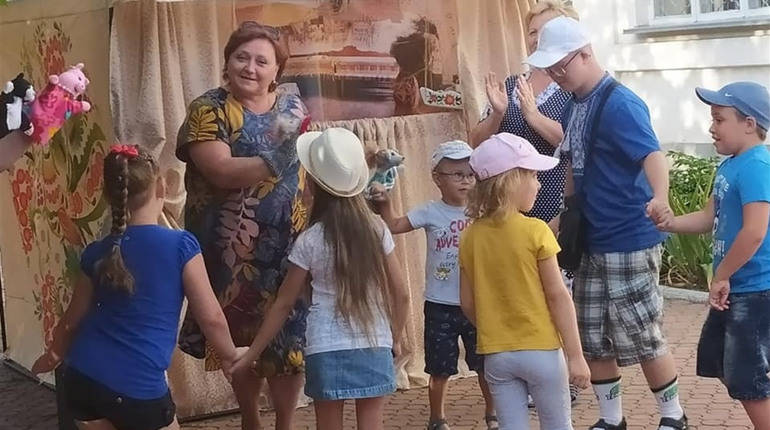 «Килесик» дарує радість: в Умані дав першу виставу ляльковий театр 