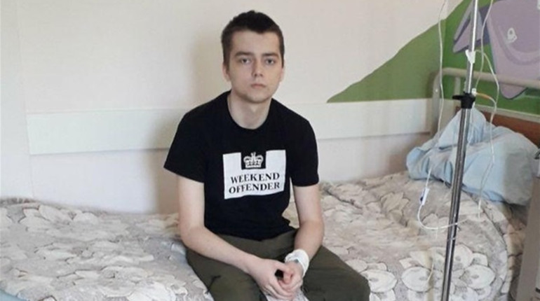 17-річному червоноградцю, хворому на лейкемію, терміново потрібна донорська кров групи 1 (Rh−)