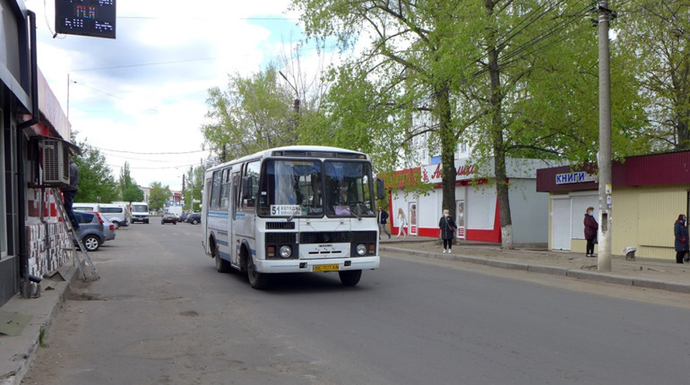 З первомайськими перевізниками уклали додаткові угоди без конкурсу: транспорт не відповідає вимогам