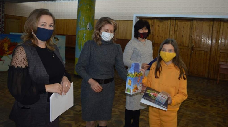 У Кагарлику нагородили учасників конкурсу на кращу Новорічну іграшку