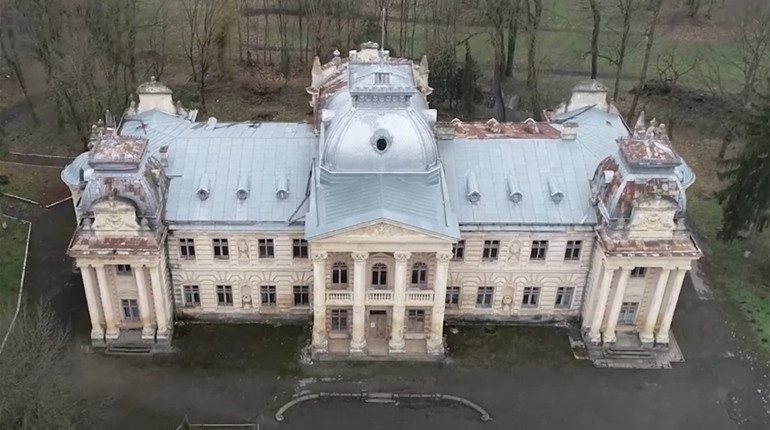 На Чортківщині занепадає шикарний палац графа Бадені (+ відео)