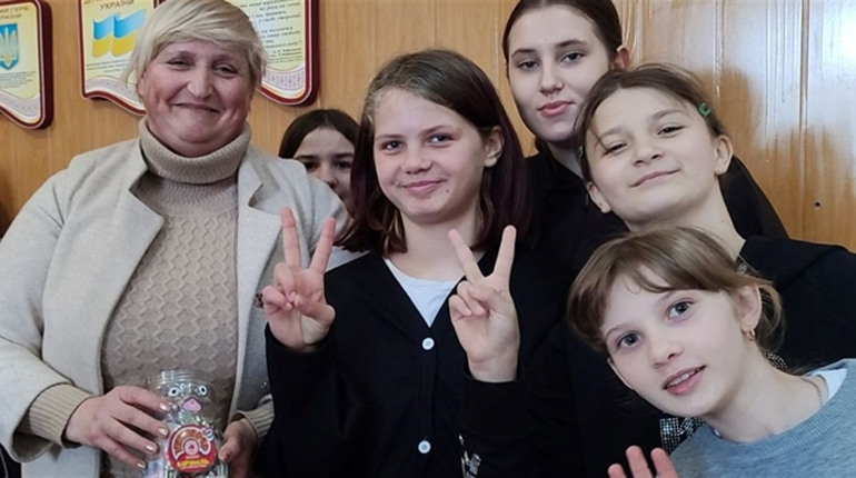 У Первомайській гімназії №6 зібрали кошти для ЗСУ