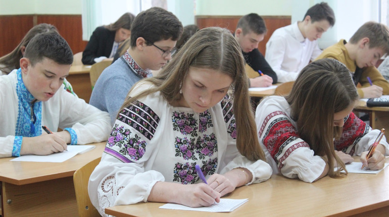 Знову звільнили від ДПА: як городоцькі вчителі оцінюватимуть рівень знань учнів