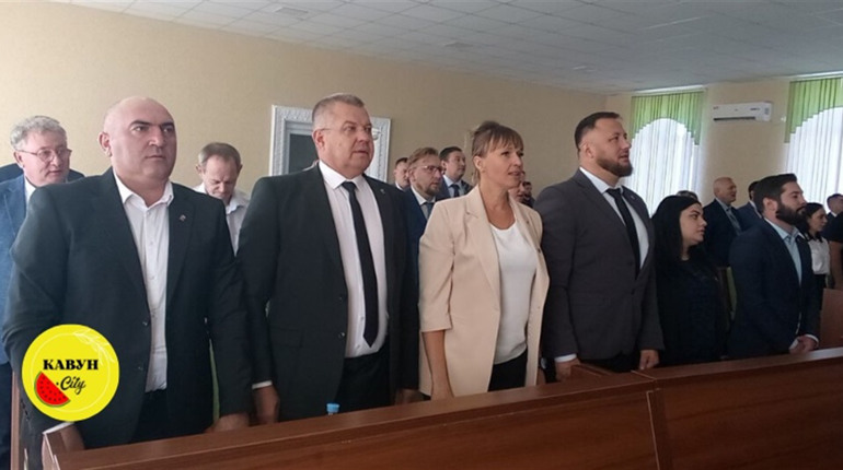 Хто став «депутатами Херсонської обласної думи» — викриваємо зрадників далі