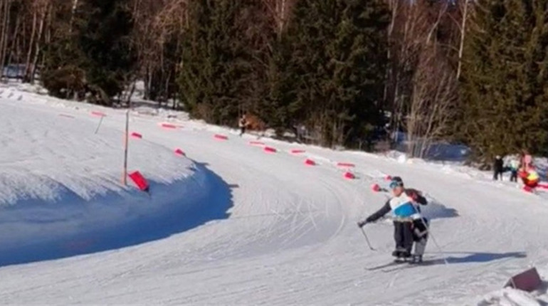 Спортсмен із Сарн виступив на Кубку світу з пара лижних перегонів