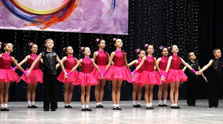 На Всеукраїнському фестивалі “DK Dance” долинська “Веселка” виборола 5 призових місць