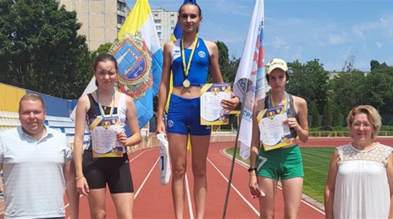 Легкоатлетка з Градениць Настя Лянка двічі стала золотою чемпіонкою Одеської області