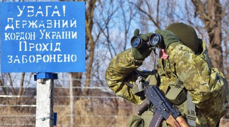 Створили оперативний штаб в умовах надзвичайного стану. Основні тези для жителів Вараського району