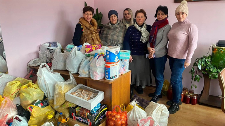 Вони були голосами свят у Біляївській громаді. Зараз організовують гуманітарну допомогу