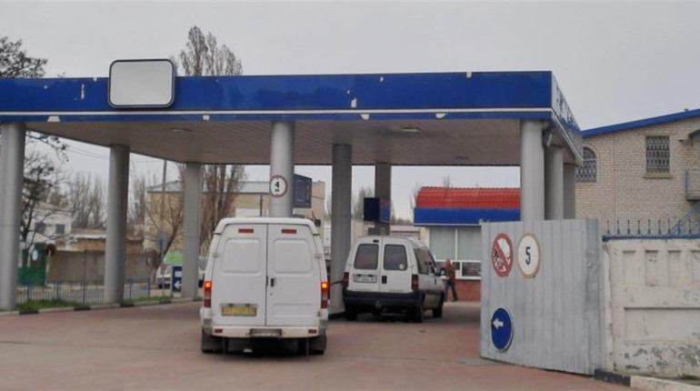 Захоплені на ТОТ Херсонщини АЗС, елеватори, промислові об'єкти окупанти здаватимуть в оренду