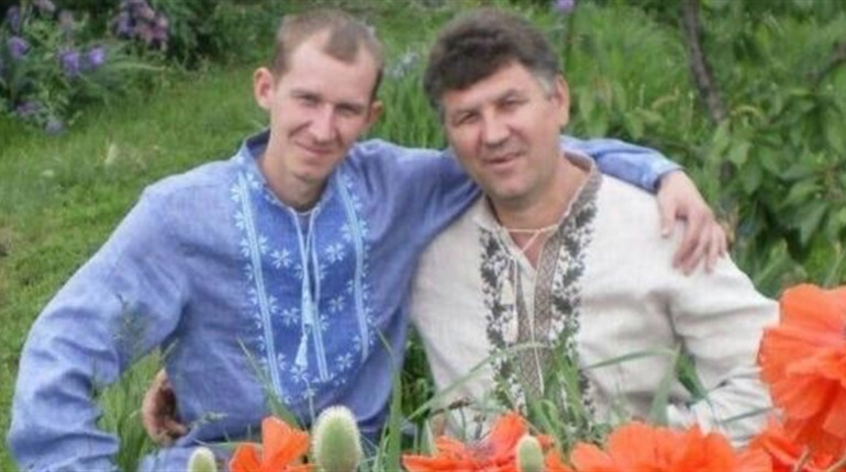 В окупованій громаді на Куп’янщині ходив до церкви у вишиванці: історія залізничника з Петропавлівки