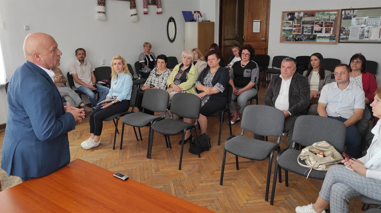 У Народному домі розпочав роботу Консультативно-координаційний центр для внутрішньо переміщених осіб