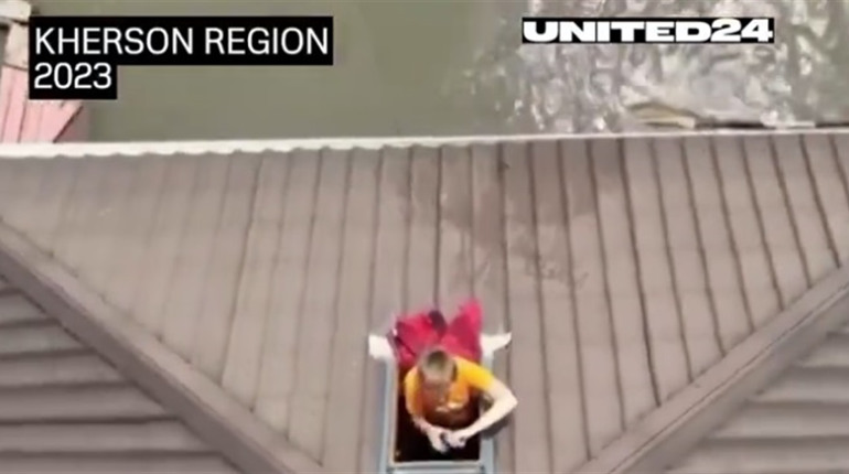 United24 у відео про дрони показали, як рятували людей на Херсонщині після підриву Каховської ГЕС