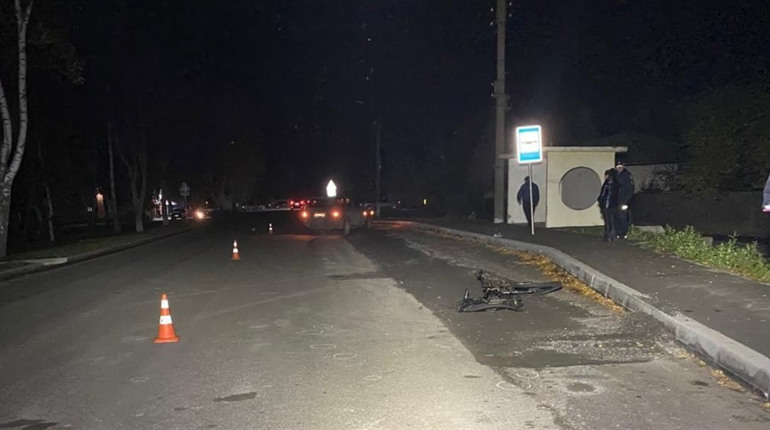 У Тростянці водій збив 15-річного пішохода: хлопця госпіталізували