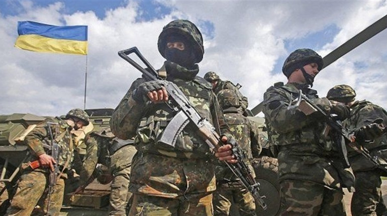 Воєнний стан в Україні продовжили до 25 травня