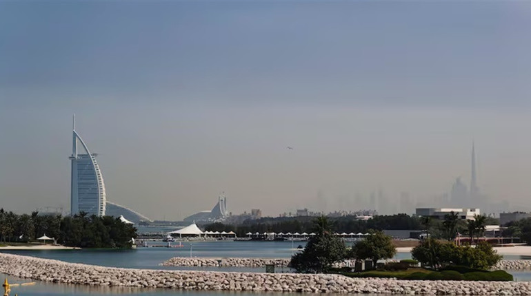 Масована атака на ОАЕ: заяви влади та поточна ситуація (оновлюється)