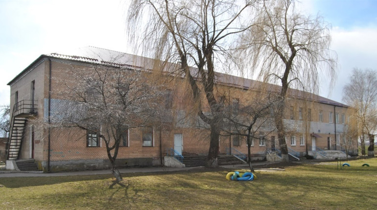 На Городоччині закрили один дитячий садочок. Дітей довозитимуть автобусом