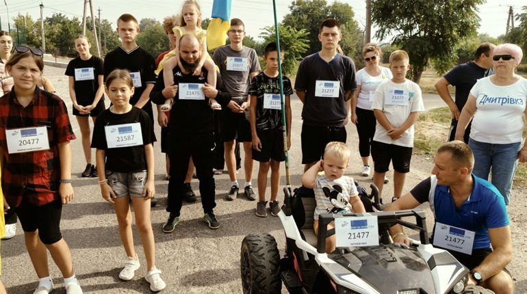 Шана героям: пам'ятний забіг у Дмитрівській громаді на честь загиблих воїнів
