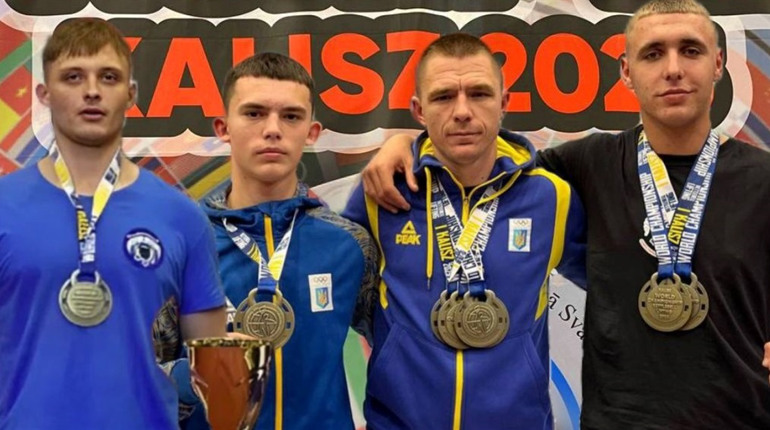 Зачепилівські гирьовики — серед найсильніших у світі: 10 золотих нагород у Польщі
