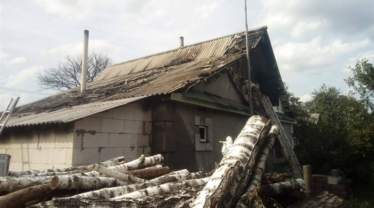 Врятували від згорання: сарненські пожежники ліквідували пожежу в будинку
