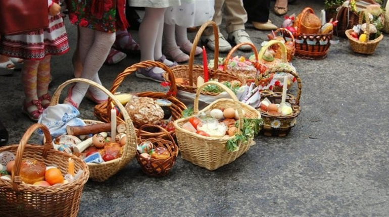 Де у Чорткові можна буде освятити паску та розпорядок святкових Богослужінь у храмах міста