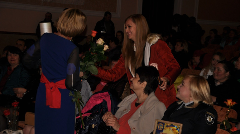 Розповідаємо про 16 жінок, які отримали відзнаки у конкурсі "Жінка Кременеччини" 