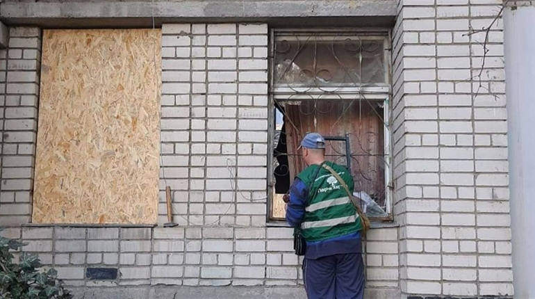 На Херсонщині армія рф завдала ударів по житловим будинкам та критичній інфраструктурі