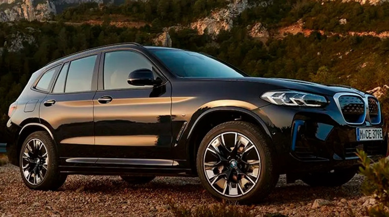 Які технології отримав BMW iX3 Base 2024 у стандарті
