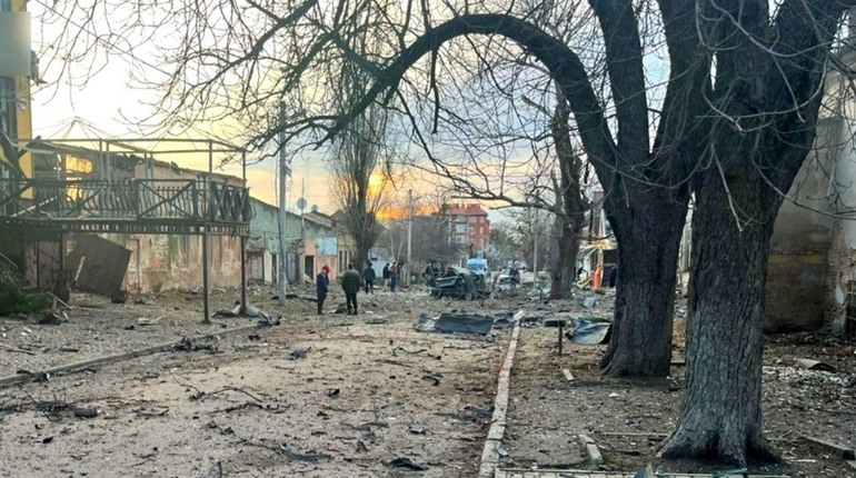 Окупанти зранку атакували Антонівку на Херсонщині, постраждала жінка
