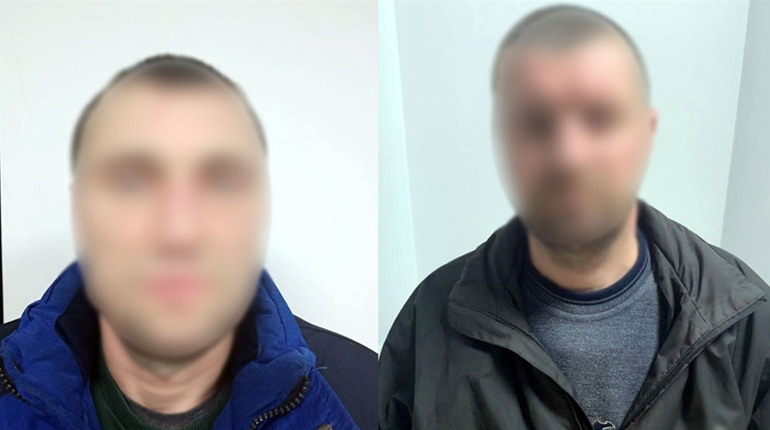 Поліцейські оперативно затримали зловмисників, які обікрали магазин у Ніжинському районі