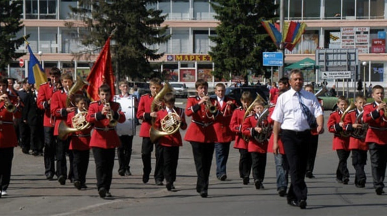 Двічі переможці. Чи поїде музичний колектив з Менщини на гала-концерт до Болгарії