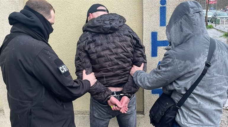 8 тис доларів, щоб не відправили на фронт: в Одесі злодій вимагав гроші з матері призовника