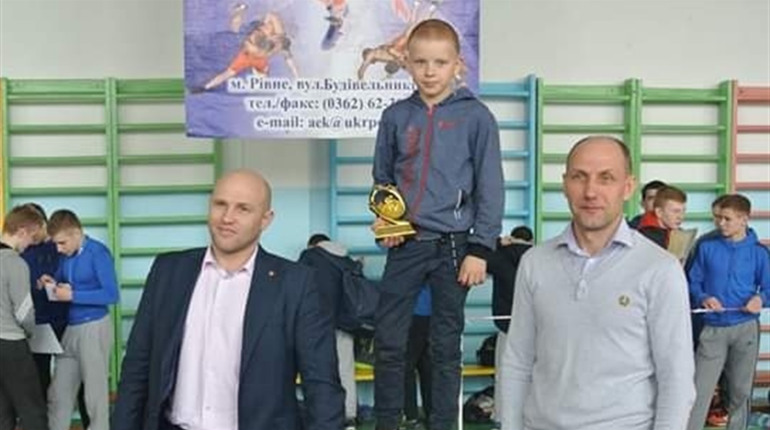 На міжнародному турнірі з греко-римської боротьби наймолодшим був 10-річний борець з Володимиреччини