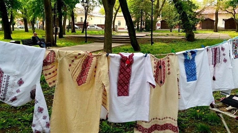 «БЕРЕЖИ УКРАЇНСЬКЕ – НОСИ ВИШИВАНКУ!»