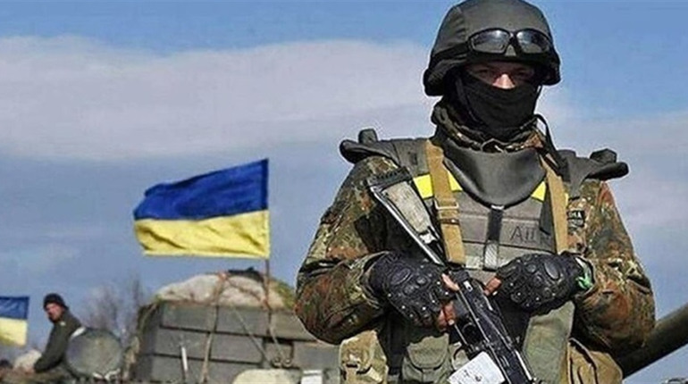 Воєнний стан в Україні продовжили ще на три місяці: які обмеження будуть діяти